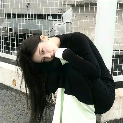 公寓里的两个女人